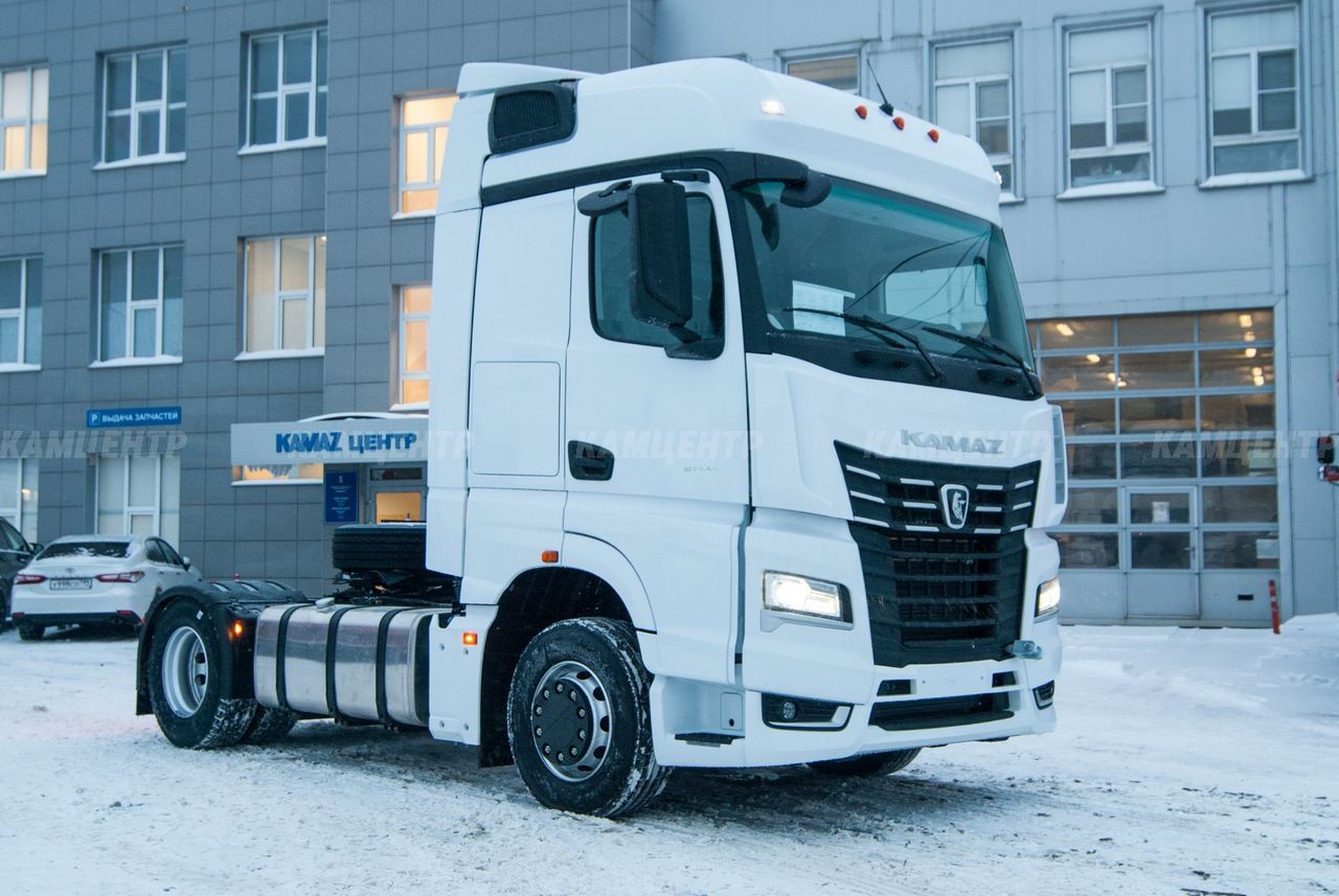 Седельный тягач КАМАЗ 54901-70004-СА