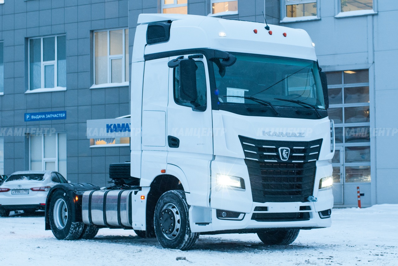 Седельный тягач КАМАЗ 54901-70014-СА (2025)